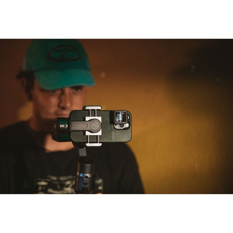 MOMENT T-SERIES 1.33X ANAMORPHIC MOBILE LENS GOLD FLARE - Image 9