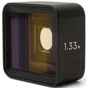 MOMENT T-SERIES 1.33X ANAMORPHIC MOBILE LENS GOLD FLARE